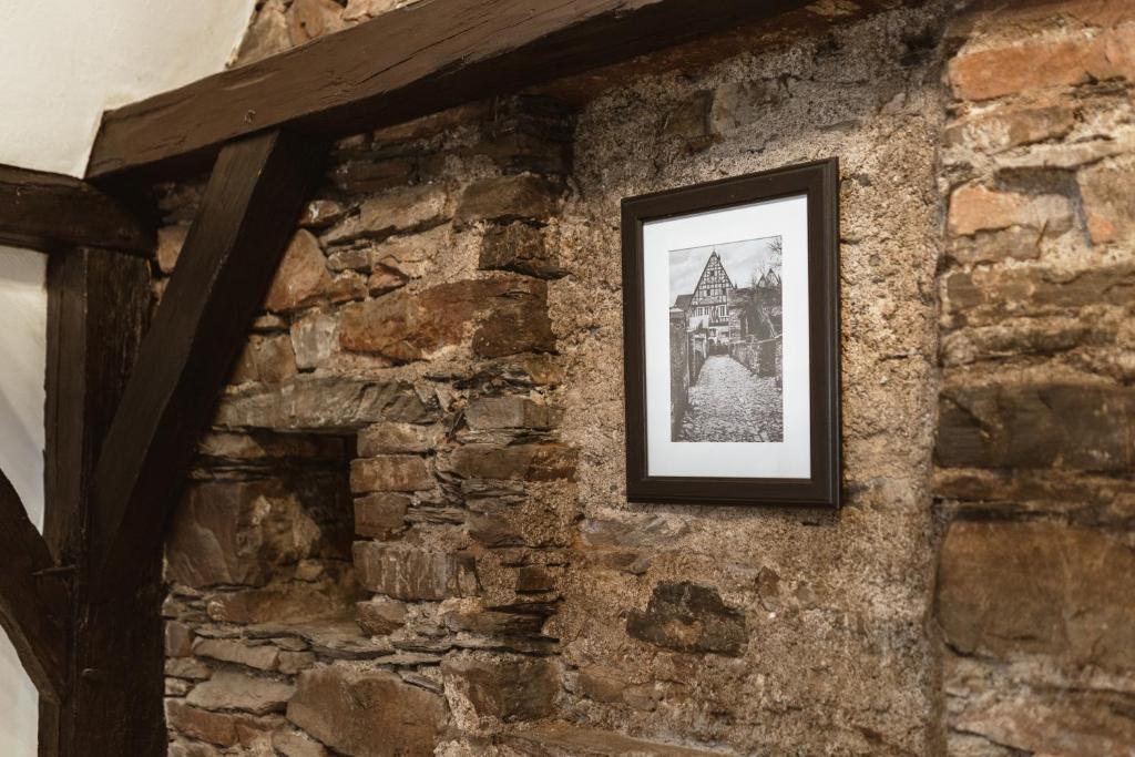 Zur Alten Weinkelter - Bezauberndes Fachwerkhaus Aus Der Spaetgotik Von 1451 - Top Lage Fuer Aktivitaeten - Fahrradkeller Ellenz-Poltersdorf Bagian luar foto